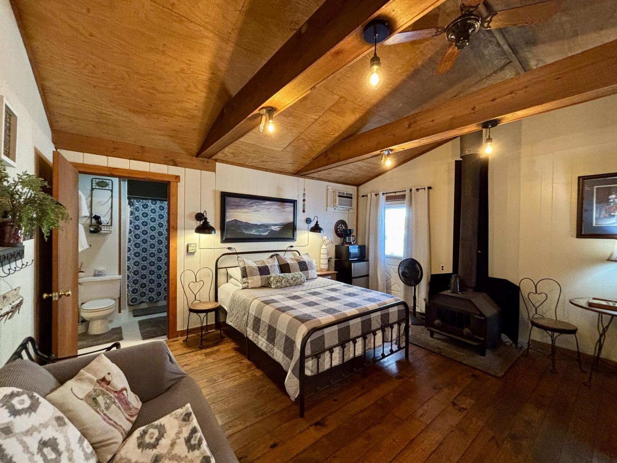 The Iris Garden Downtown Cottages And Suites Nashville Habitación foto